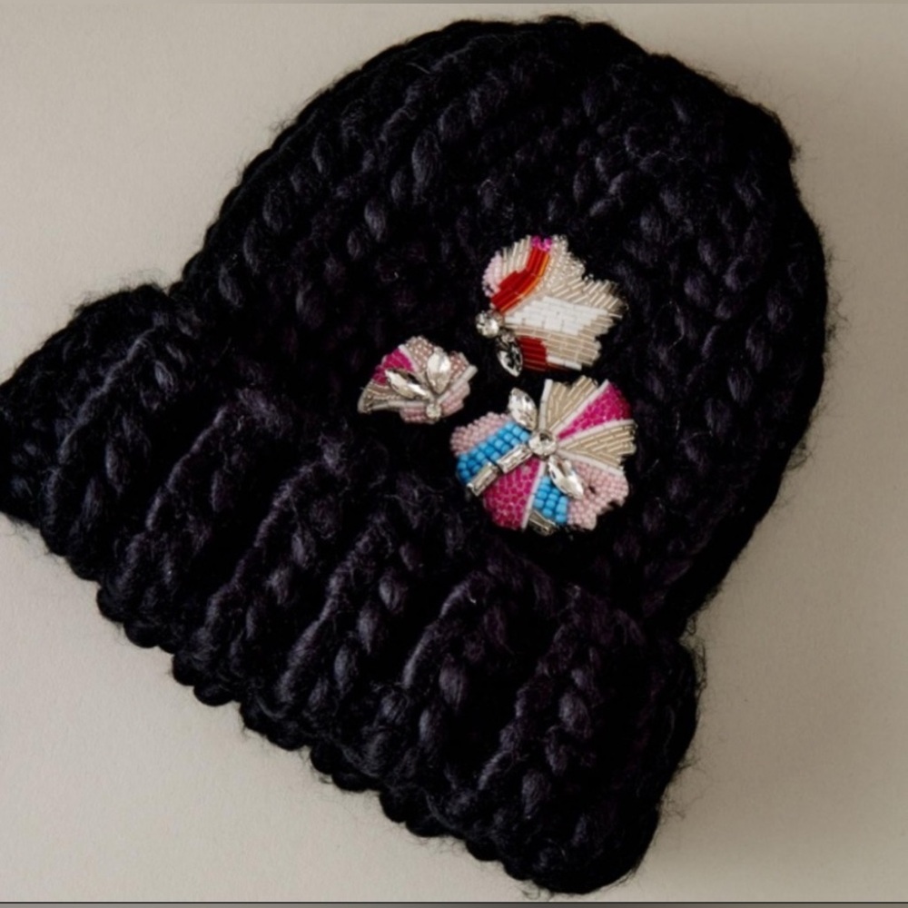 Anthropologie black chunky knit beanie with decorative beaded patches
